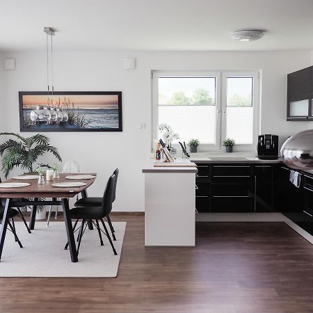 Moderne Ferienwohnung Mit Seeblick & Terrasse 96Qm Grossraeschen Eksteriør billede